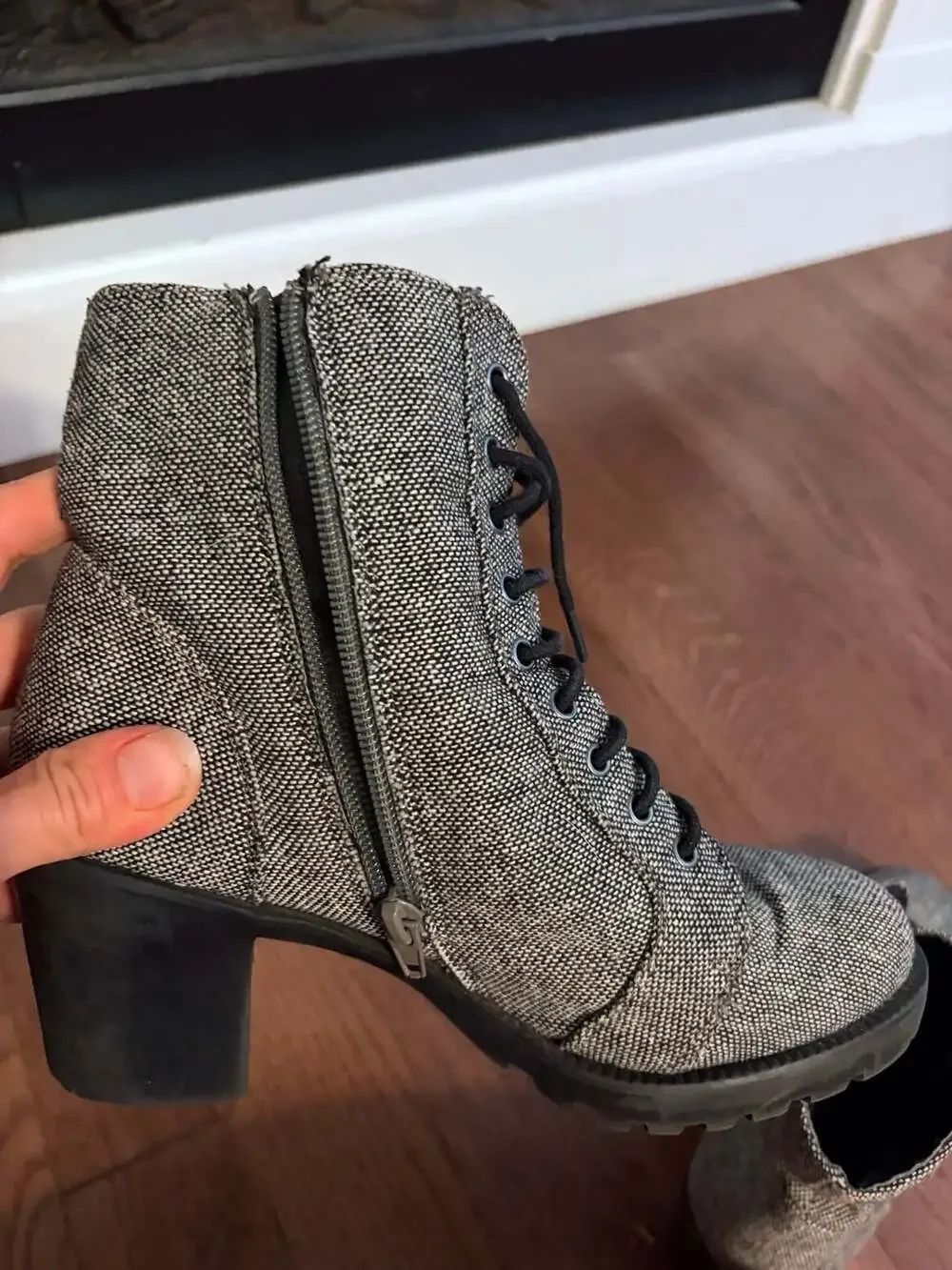 Metaphor Tinley Lace-Up Block Heel Ankle Boots in Gray & Black Fabric